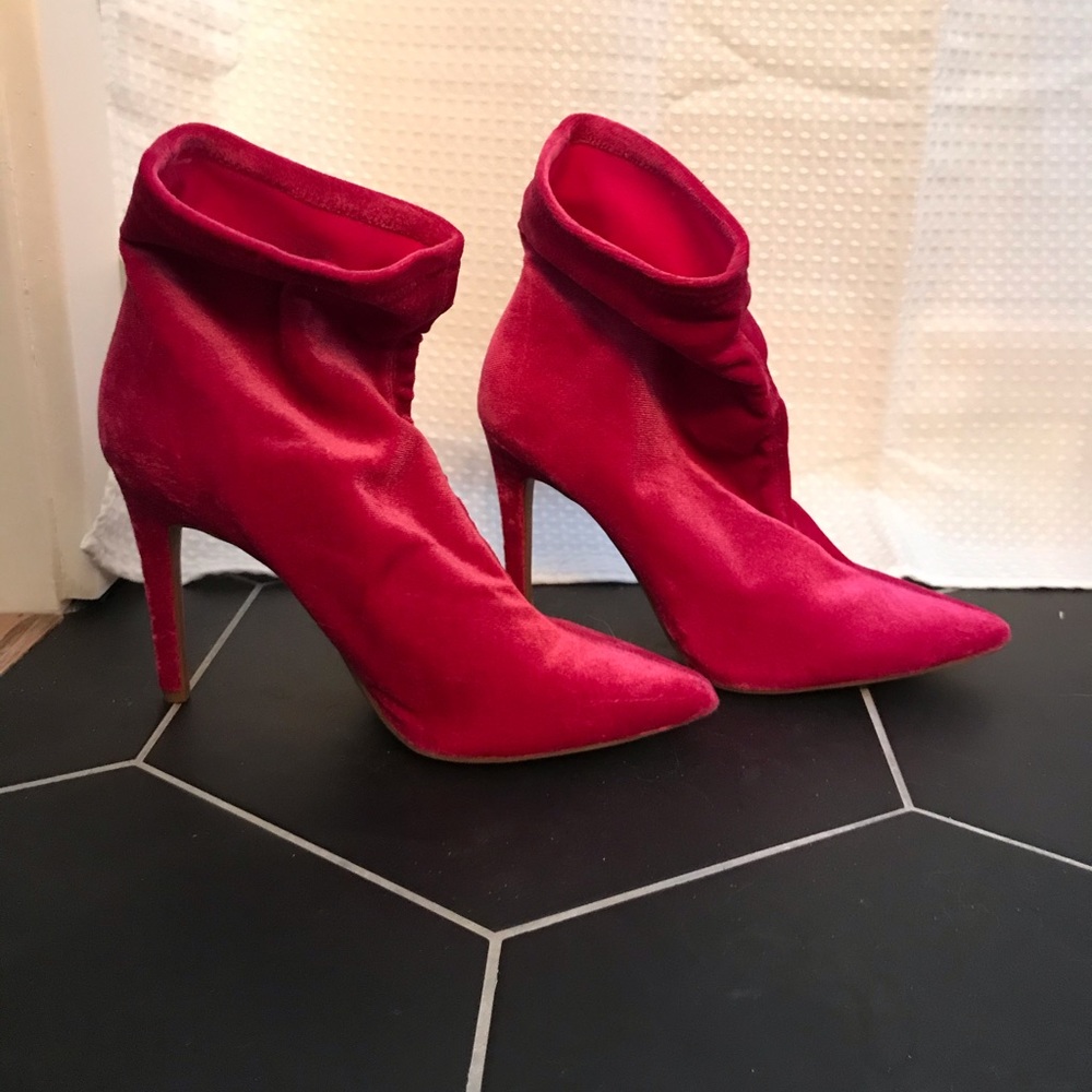 Pink velvet sock booties